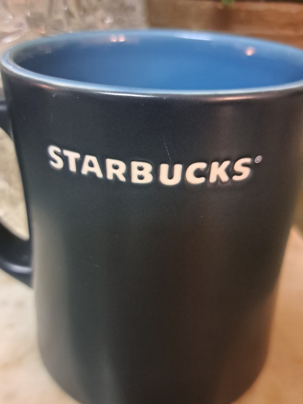 Starbucks 2012 Yukon Blend Polar Bear Matte Navy Mug Ceramic 16 Oz.